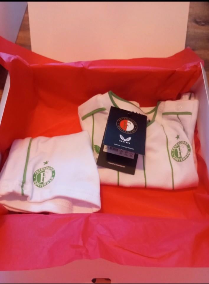 Feyenoord baby pakje nieuw 1-3mnd €22.50, Ophalen of Verzenden, Zo goed als nieuw