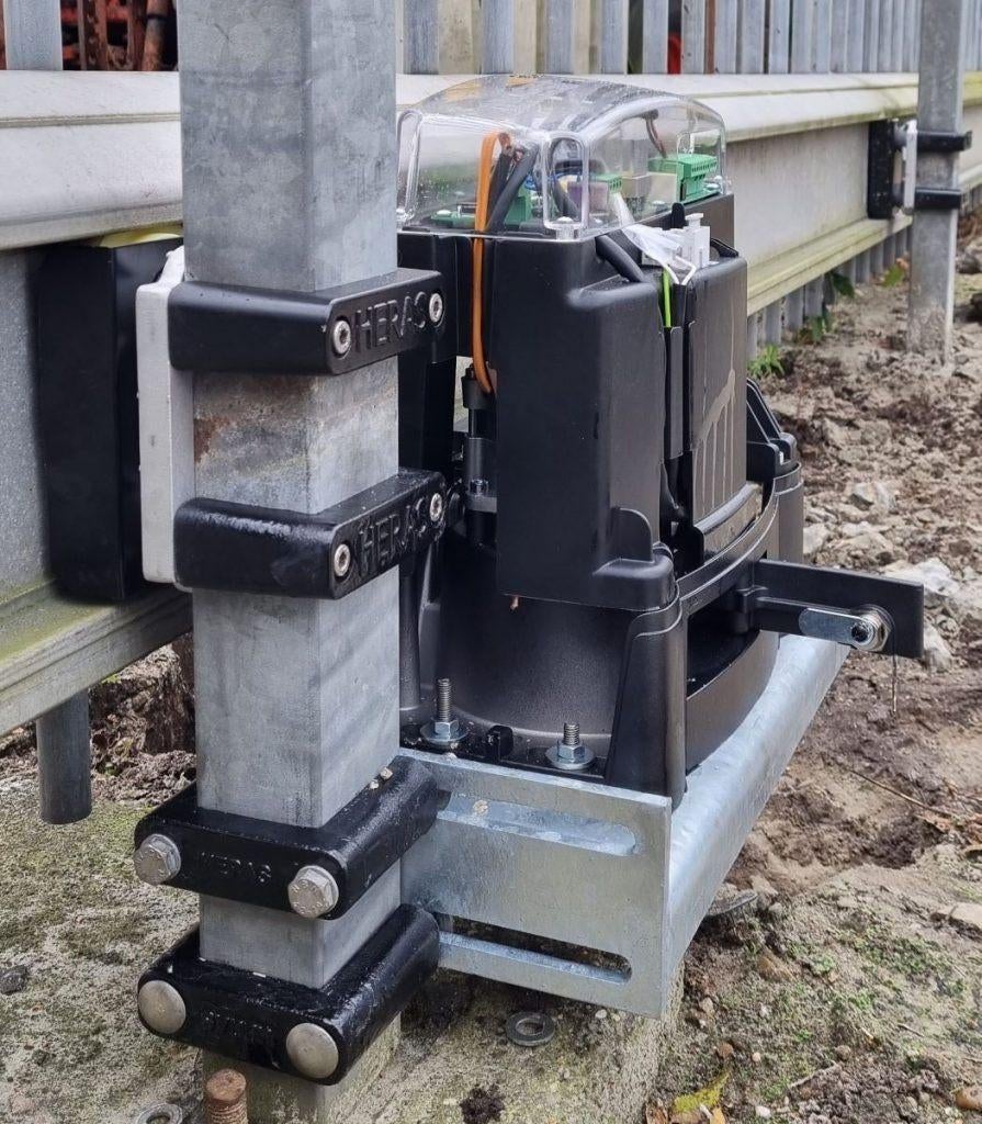 schuifpoort motorsteun motor montageplaat schuifpoortopener, Ophalen, Schuifpoort, Nieuw, 200 cm of meer