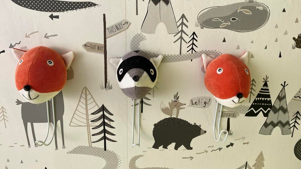 3 kinderkledinghaken, Ophalen of Verzenden, Zo goed als nieuw, Kapstokje