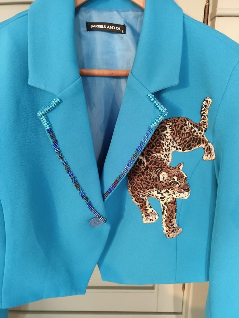 Gepimpt blauw jasje , leuk voor een festival of feestje, Ophalen of Verzenden, Zo goed als nieuw, Maat 38/40 (M), Blauw