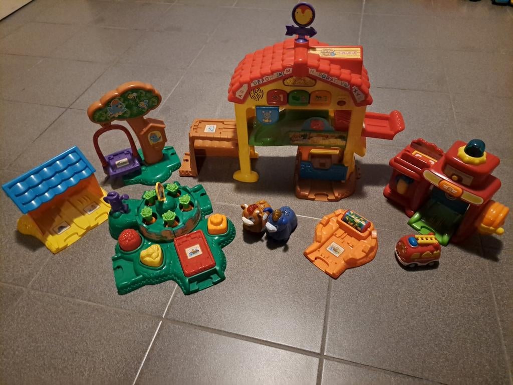 VTech Toet Toet Boerderij & Brandweer, Kinderen en Baby's, Speelgoed | Vtech, Ophalen, Gebruikt, 2 tot 4 jaar