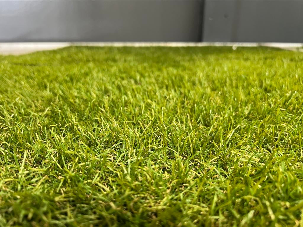 40m2 Nieuw Kunstgras! 30mm met Mosdraad! (4m x 10m) €400,-, Kunstgras, Nieuw, Ophalen of Verzenden, Magazijnweg 14