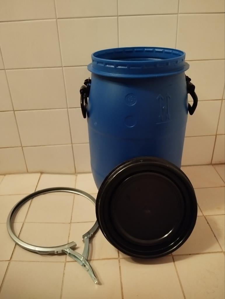 Voerton, Minder dan 75 liter, Ophalen