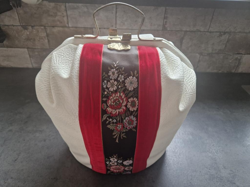 Vintage theebeurs theemuts met knipsluiting tea cosy / cozy, Ophalen of Verzenden, Zo goed als nieuw