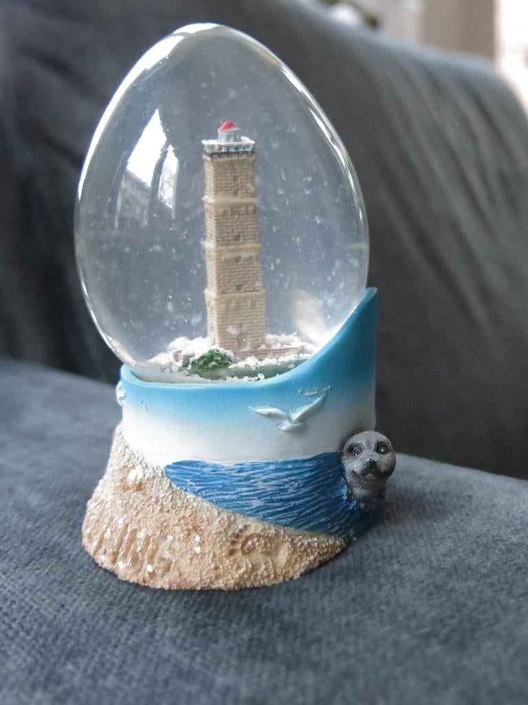 Terschelling Brandaris‑vuurtoren Sneeuwbol met lichtjes, Diversen, Kerst, Ophalen of Verzenden, Zo goed als nieuw