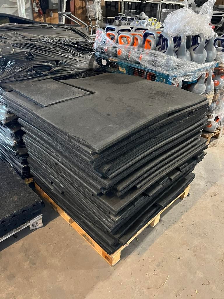 40 m2 rubberen snij matten tegels mat, Overige materialen, Tegels, Gebruikt, Rubberen matten