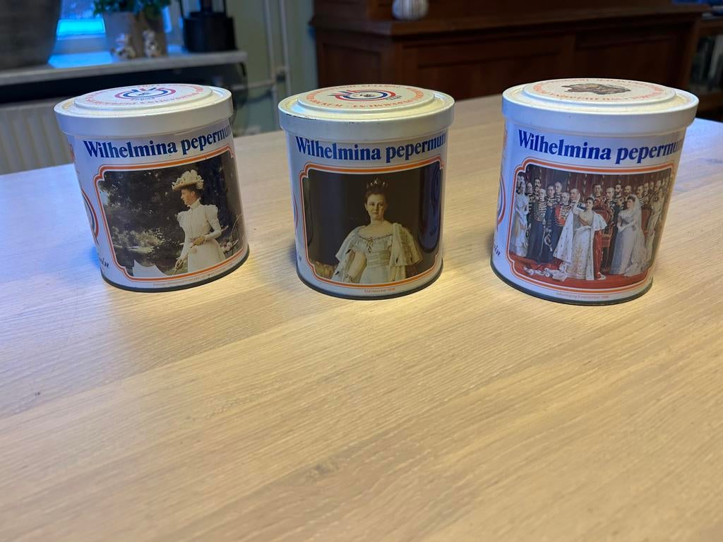 Wilhelmina pepermunt blikken, Verzamelen, Blikken, Ophalen, Zo goed als nieuw, Overige, Overige merken