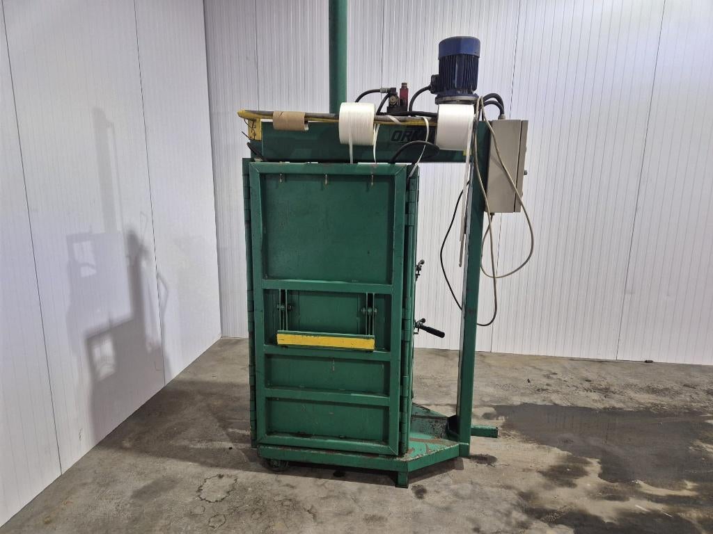 Hydraulische pers, afval verwerking, balenpers, Ophalen, Gebruikt