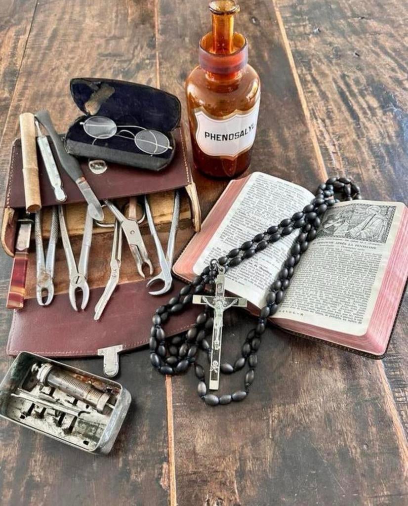 Tandarts reisset instrumenten cassette - Congo Witte Paters, Antiek en Kunst, Ophalen of Verzenden