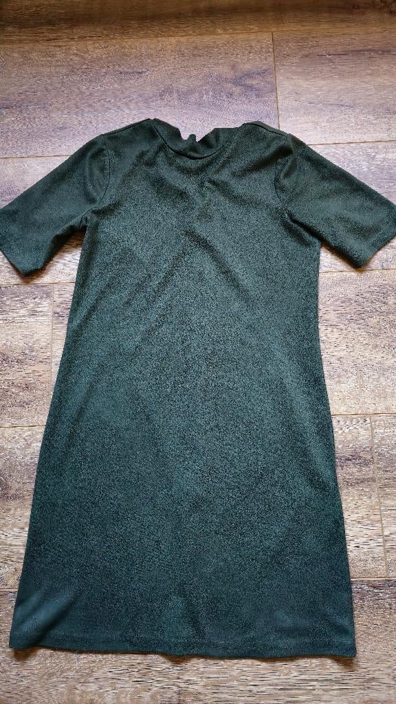 Groene suède jurk van Costes maat xs, Kleding | Dames, Ophalen of Verzenden, Zo goed als nieuw, Costes, Maat 34 (XS) of kleiner