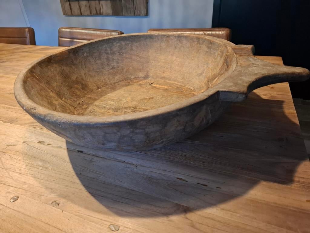 Grote oude houten nepalese schaal, Huis en Inrichting, Woonaccessoires | Schalen en Manden, Rond, Hout, Ophalen of Verzenden