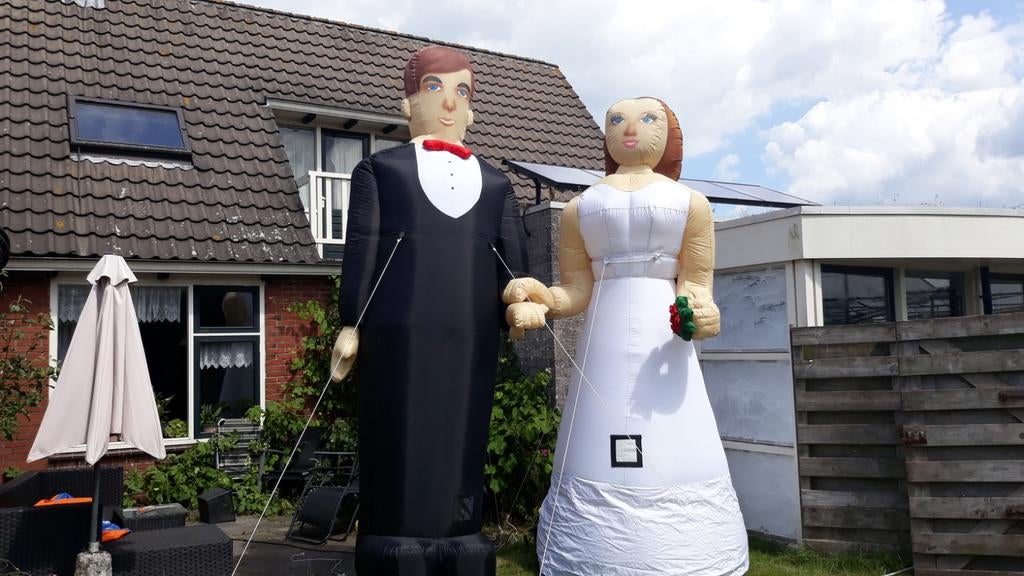 Goedkoop opblaasbaar bruidspaar te huur, Ophalen, Zo goed als nieuw, Verjaardag