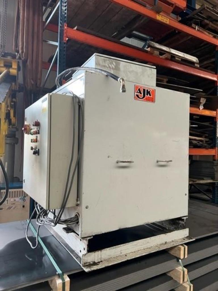 2057. Papierpers / pers, Doe-het-zelf en Verbouw, Ophalen, Gebruikt