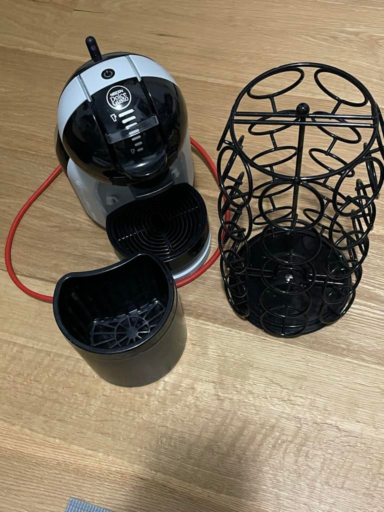 Dolce Gusto koffiezetapparaat, Ophalen of Verzenden, Gebruikt, Koffiemachine, Koffiepads en cups