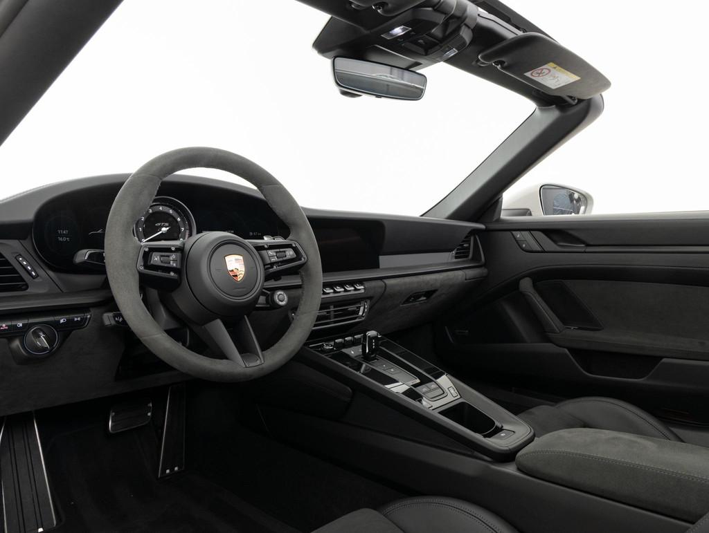 Porsche 911 Targa 4 GTS, Stof, Gebruikt, Euro 6, 4 stoelen