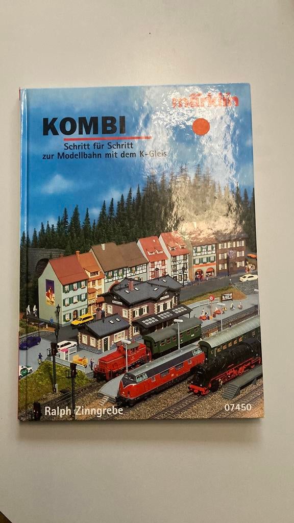 Märklin banenboek 07450 - incl. verzenden!, Wisselstroom, Zo goed als nieuw, Märklin, Boek, Tijdschrift of Catalogus