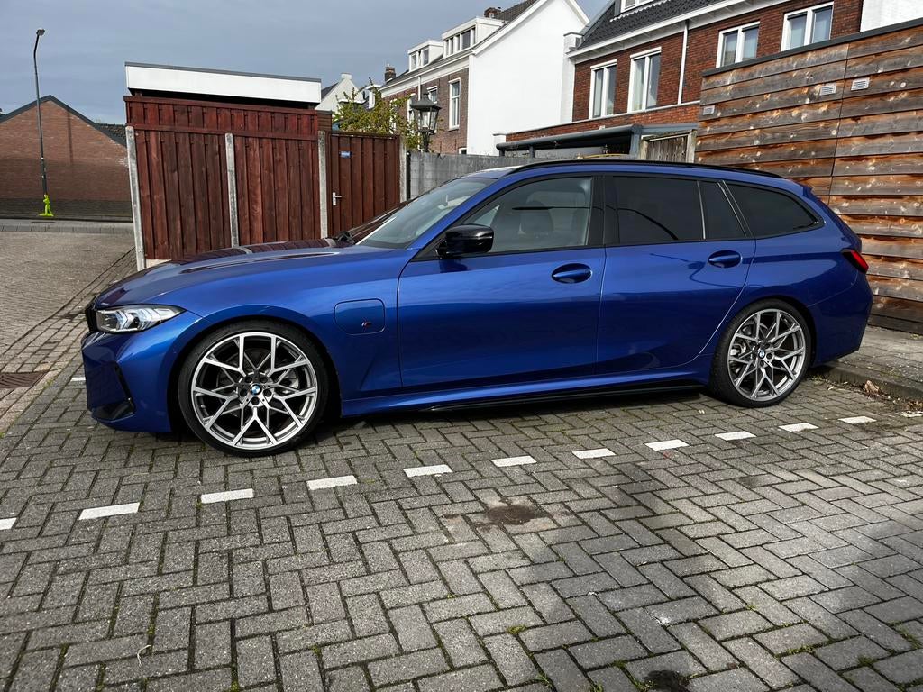 BMW 3-Serie 330e 292pk Aut 2022 Blauw, Auto's, BMW, Particulier, 3-Serie, ABS, Achteruitrijcamera, Adaptieve lichten, Airbags