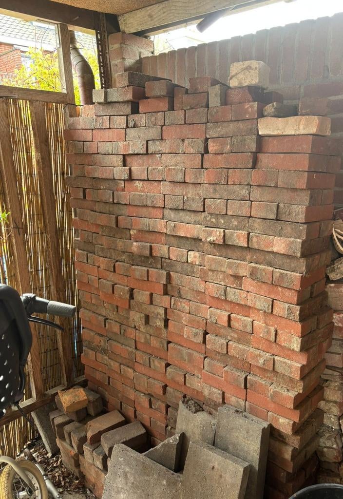 Rode stenen, ongeveer 400 stuks (gratis), Doe-het-zelf en Verbouw, Metselstenen, Ophalen