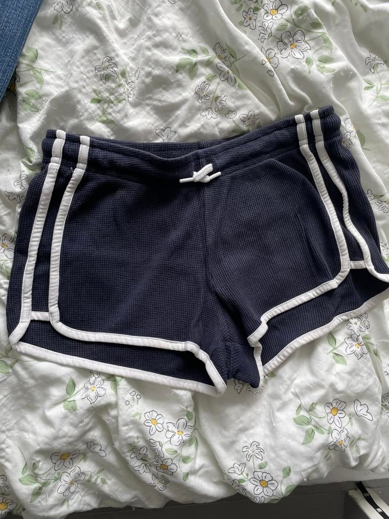 Donkerblauw primark kort broekje xxs, Kleding | Dames, Broeken en Pantalons, Kort, Blauw, Ophalen of Verzenden, Zo goed als nieuw