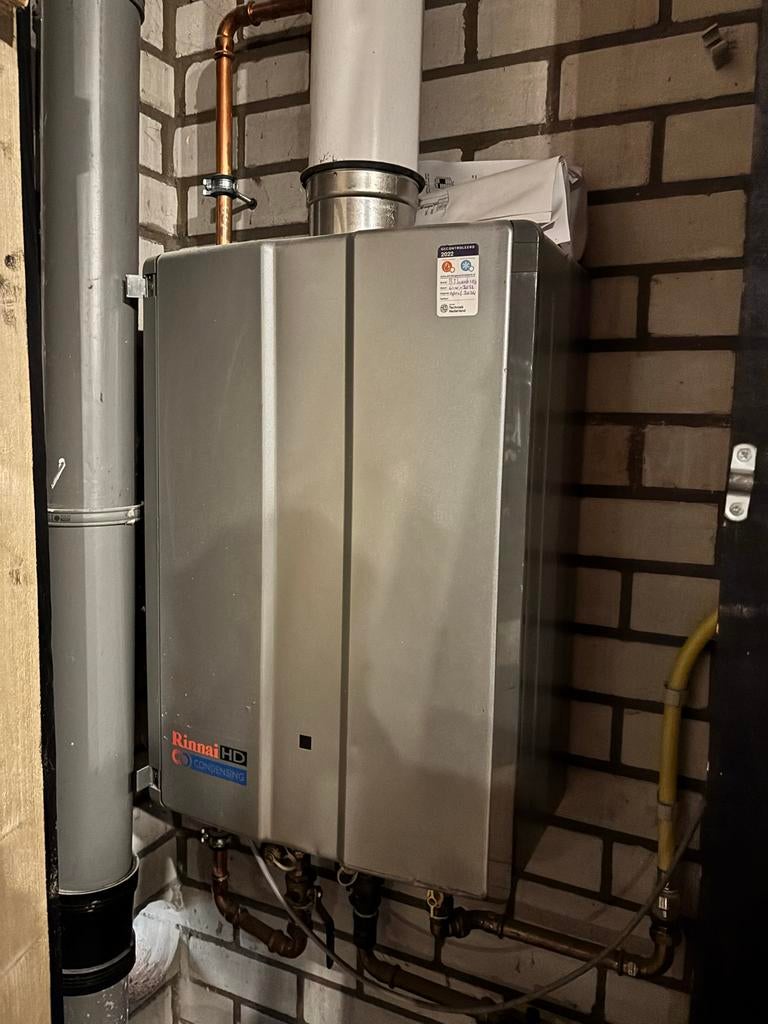 Rinnai HD Condensing Doorstroomtoestel Geiser, Doe-het-zelf en Verbouw, Geisers en Boilers, Gebruikt, Geiser, Aardgas, Minder dan 20 liter