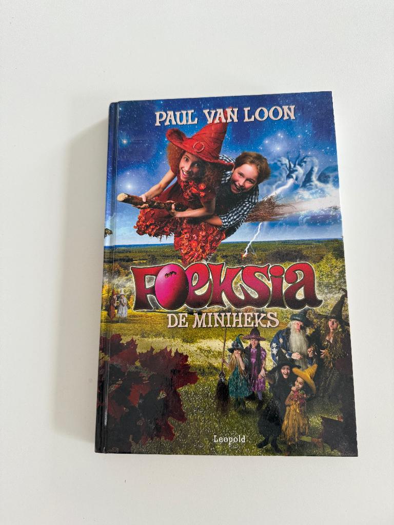 Foeksia de miniheks, Ophalen of Verzenden, Zo goed als nieuw, Fictie algemeen
