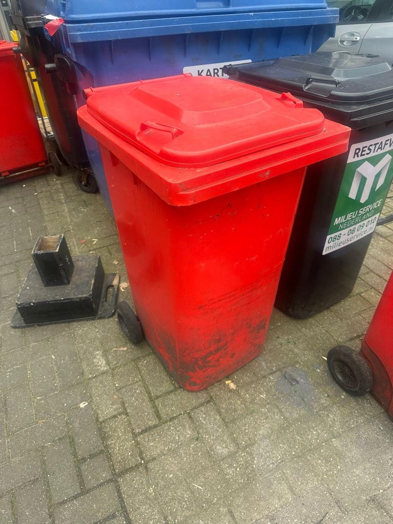 Afvalcontainers, Ophalen, Kunststof, Gebruikt, 40 liter of meer
