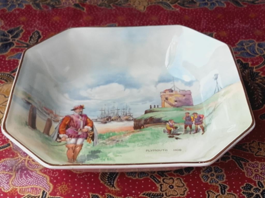 Mooi oud bord uit Engeland van Royal Doulton 22,3 cm., Ophalen of Verzenden