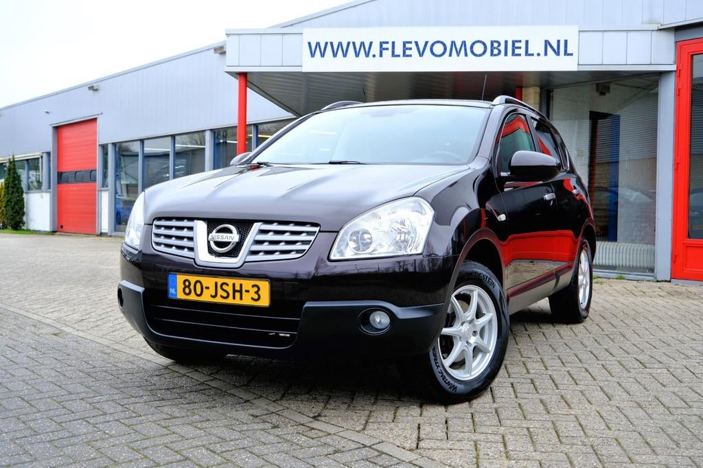 Nissan Qashqai 1.6 Connect Edition Pano|Navi|Cam|LMV, Voorwielaandrijving, 1272 kg, 15 km/l, Gebruikt