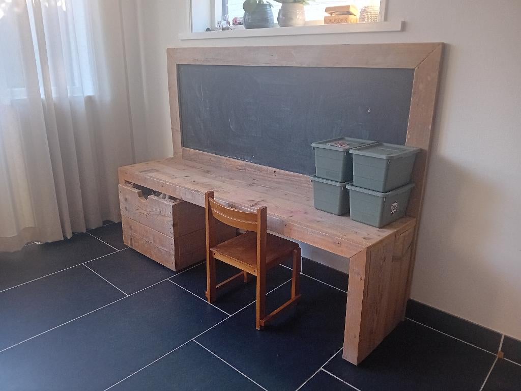 Steigerhout kinderbureau, Kinderen en Baby's, Kinderkamer | Tafels en Stoelen, Ophalen, Gebruikt, Tafel(s)