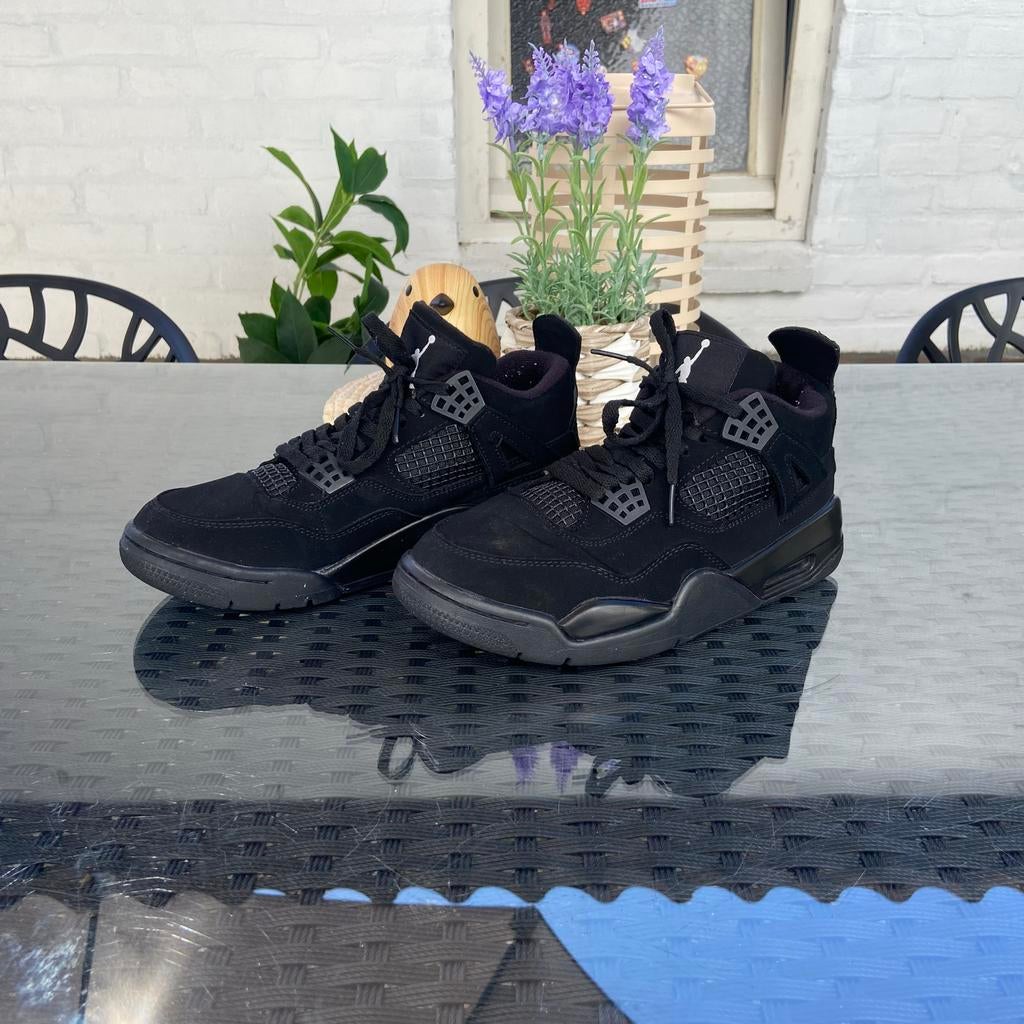 Nike Air Jordan 4 Retro "Black Cat" - Maat 39, Verzenden, Gedragen, Zwart, Sneakers of Gympen