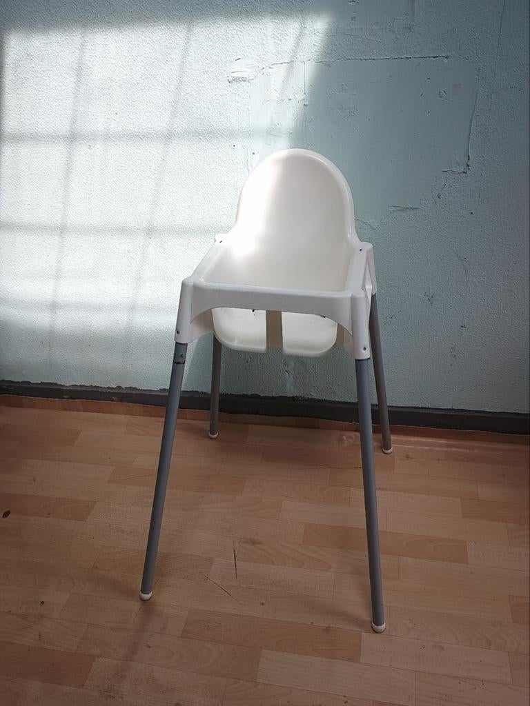 IKEA Antilop kinderstoel met eetblad, Ophalen of Verzenden, Gebruikt, Overige typen, Gordel(s)