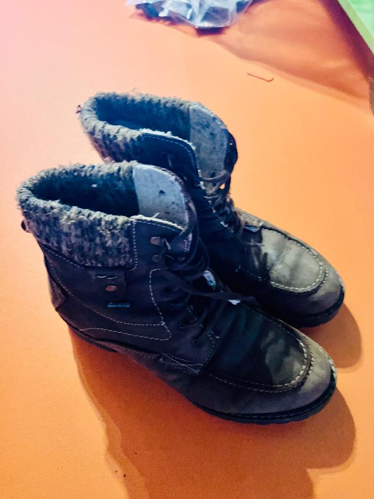 Schoenen maat 41 gratis, Ophalen, Zwart, Overige typen, Zo goed als nieuw