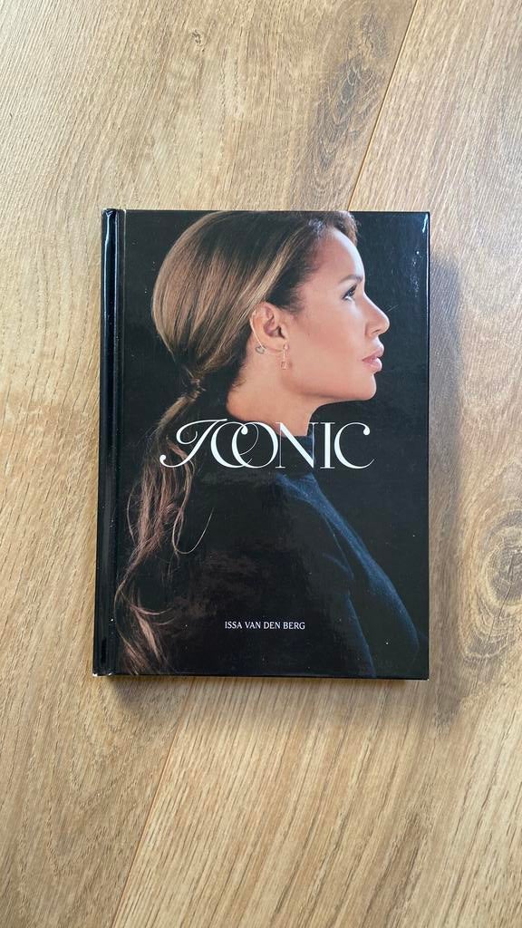 Issa Van den Berg - Iconic, Achtergrond en Informatie, Spiritualiteit algemeen, Ophalen of Verzenden, Zo goed als nieuw