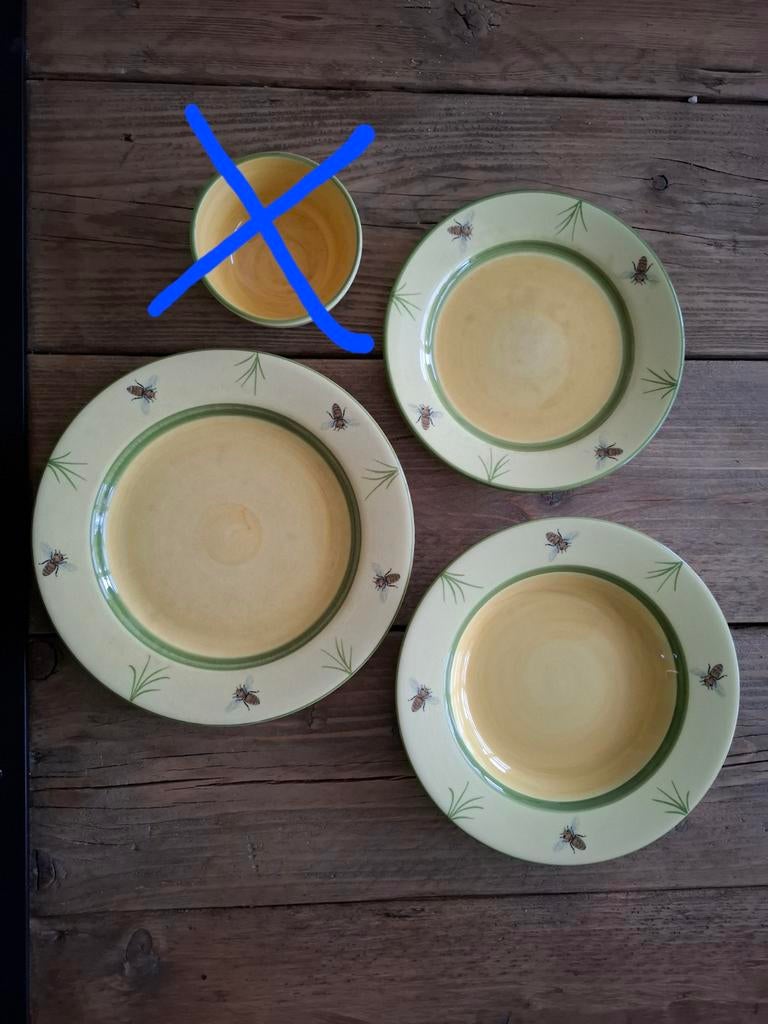 Vintage Zeller Bijenland Servies. Ontbijt-, diep-, dinerbord, Ophalen of Verzenden, Gebruikt, Porselein, Bord(en)