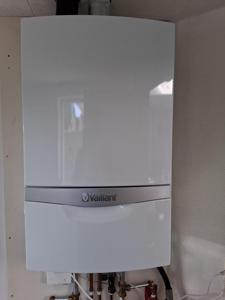 Valiant combiketel, Ophalen, Gebruikt, Geiser, Minder dan 20 liter