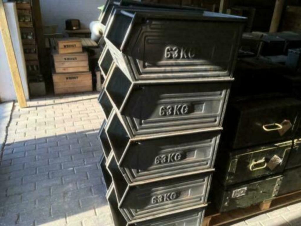 Stalen ( zinken ) industriële bakken 30x40x60 kast Bullinga, Ophalen of Verzenden, Gebruikt