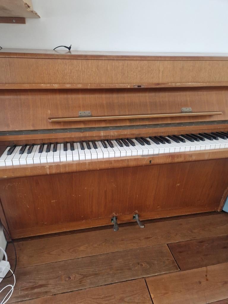 Piano van het merk Geyer, Muziek en Instrumenten, Piano's, Ophalen of Verzenden, Gebruikt, Bruin, Piano