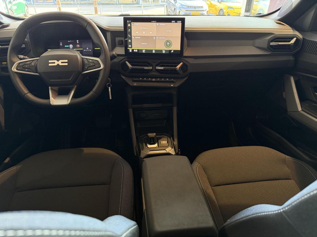 Dacia Duster 1.8 hybrid 155 expression PACK WINTER / MEDIA N, Auto's, Dacia, Stof, 1789 cc, Zwart, Origineel Nederlands