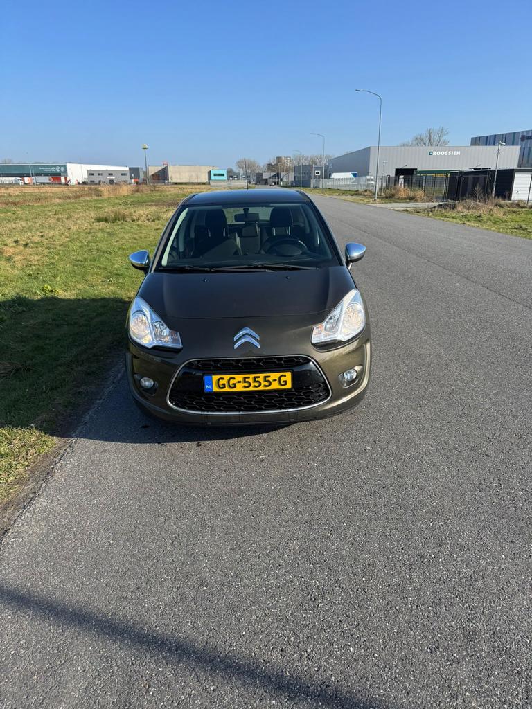 Citroën C3 1.0 I 50KW 2013 Bruin, Auto's, Citroën, Voorwielaandrijving, 450 kg, 31 €/maand, 948 kg