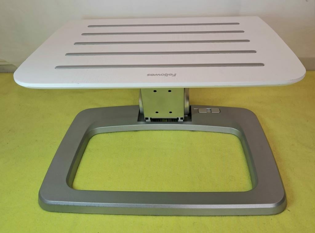 Professioneel Voetensteun Verstelbare
Merk Fellowes Wit-, Diversen, Bureau-accessoires, Ophalen of Verzenden, Zo goed als nieuw