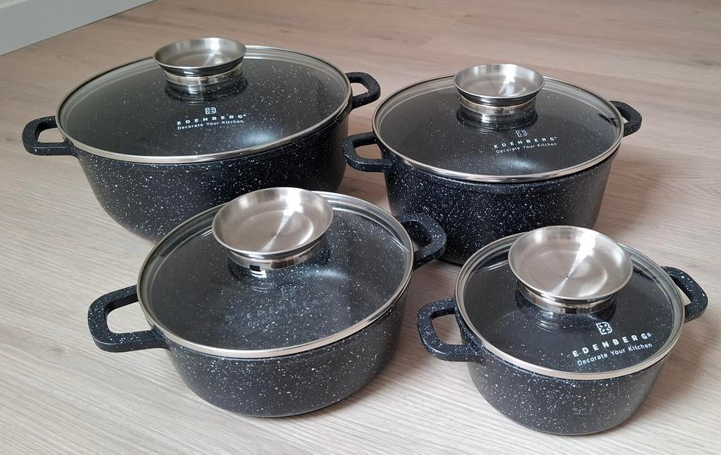 Pannenset, Huis en Inrichting, Keuken | Potten en Pannen, Ophalen of Verzenden, Zo goed als nieuw, Rvs, Pannenset