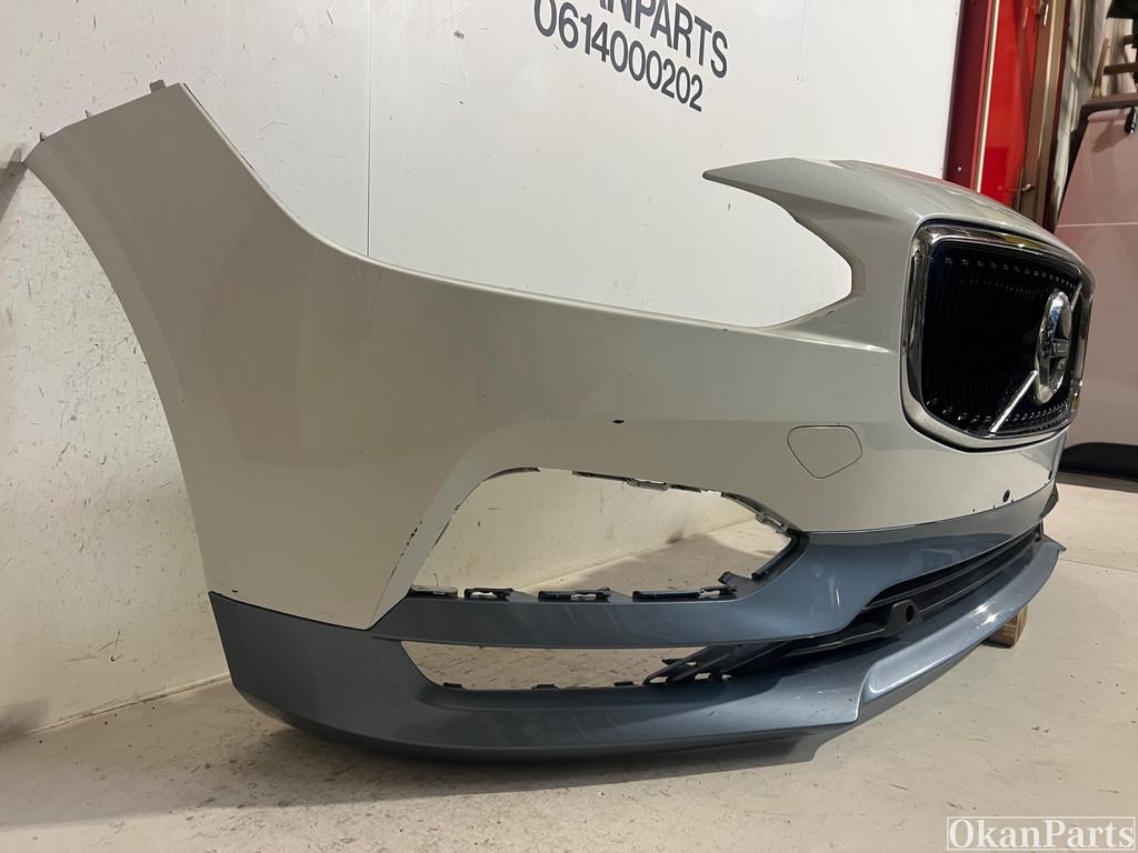 Volvo S90 V90 Voorbumper 31383226, Gebruikt, Gunnar Engellaus vag 8
405 31  Gothenburg, SE, Voor, Info@volvocars.com