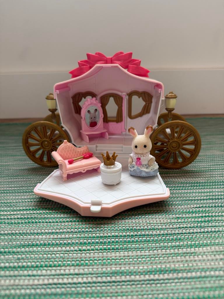 Sylvanian Families koets met konijntje en meubels, Ophalen, Gebruikt, Overige typen