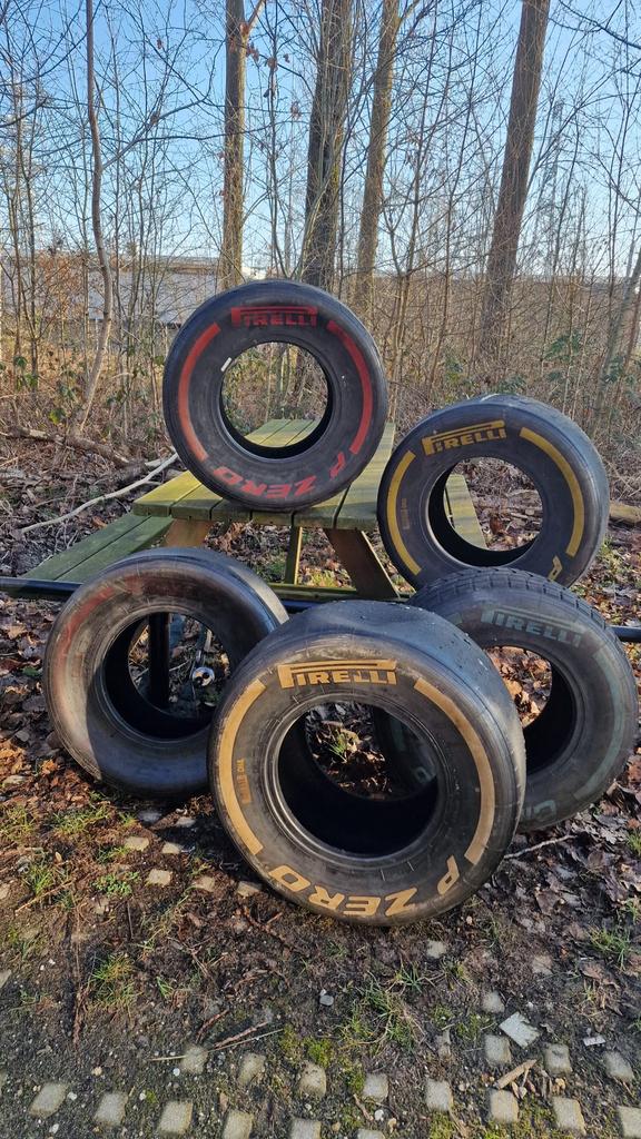 Originele set Formule 1 banden 5 stuks !!!, Ophalen of Verzenden