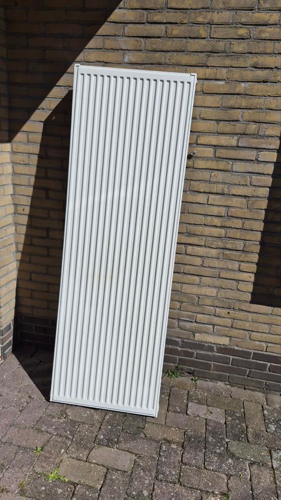 Nette radiator 60x1.80m, Doe-het-zelf en Verbouw, Verwarming en Radiatoren, Ophalen, Radiator, Zo goed als nieuw, 60 tot 150 cm