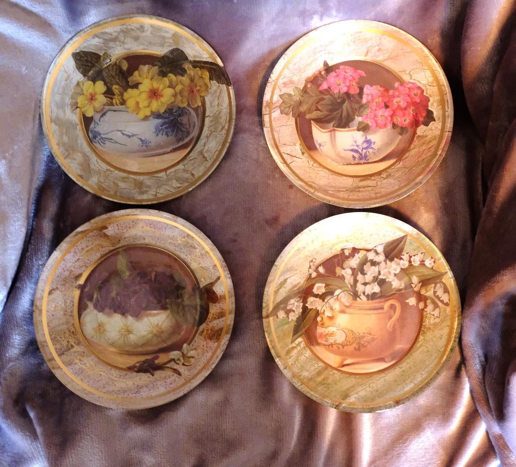 Brocante set 4 jaren 50 borden bloemen 18,7 cm doorsnee, Ophalen of Verzenden