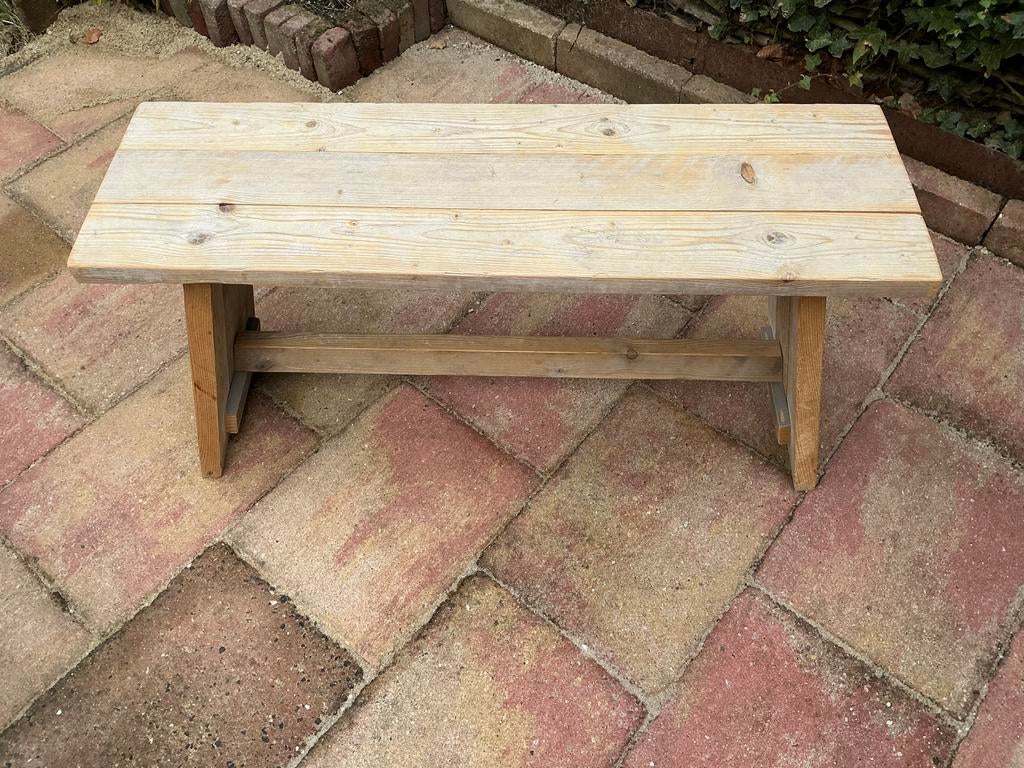 Steigerhouten bankje met los vachtje, Huis en Inrichting, Stoelen, Ophalen, Gebruikt, Overige kleuren, Hout