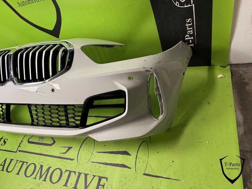 bmw 1 serie f40 voorbumper bumper 18+ M PAKKET, Petuelring 130
80788  Munich, DE, Gebruikt, Info@bmw.de, Ophalen of Verzenden