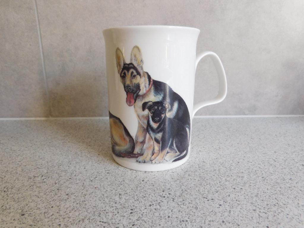 Mok Fine Bone China Dog Lovers Duitse Herder Roy Kirkham, Ophalen of Verzenden, Zo goed als nieuw, Overige stijlen, Kop(pen) en/of Schotel(s)