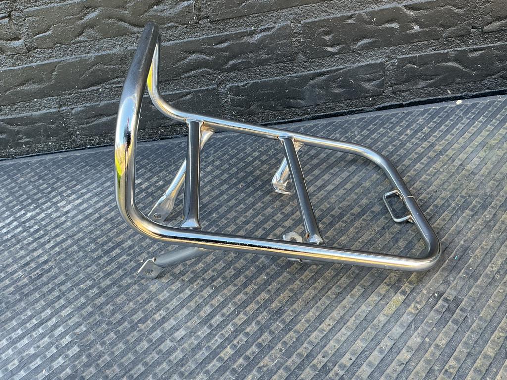 NOS BAGAGEDRAGER MOOI CHROOM KOFFERREKJE ZUNDAPP KREIDLER ?, Ophalen of Verzenden, Nieuw, Frame, Overige merken